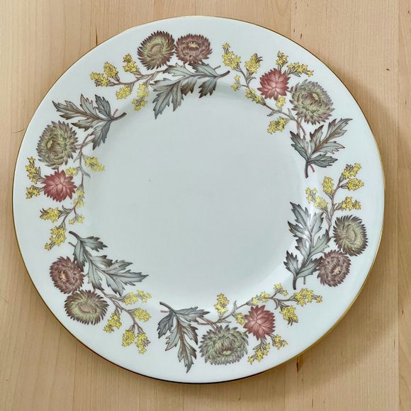 Vintage (1960s) Wedgwood “Lichfield” (W4156) Dinner Plate - Picture 3 of 5